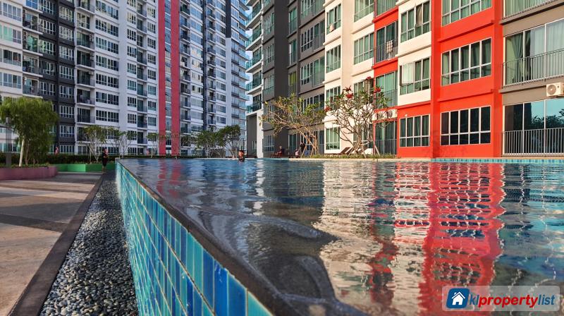 Room in condominium for rent in Damansara Damai - image 9