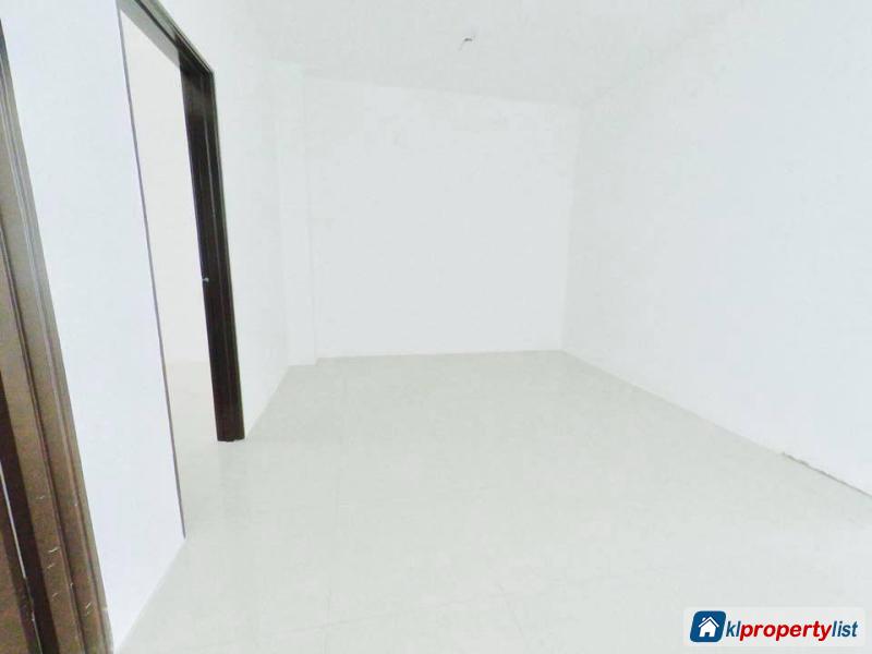 4 bedroom 2-sty Terrace/Link House for sale in Sepang in Selangor - image