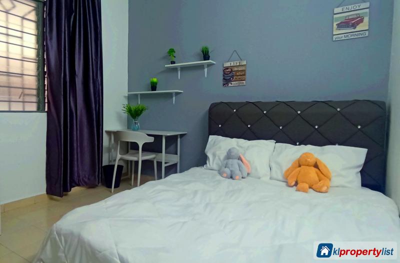 Room in apartment for rent in Subang Jaya - image 2