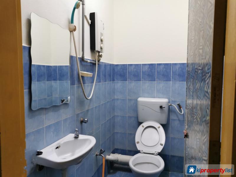 Room in apartment for rent in Subang Jaya - image 5