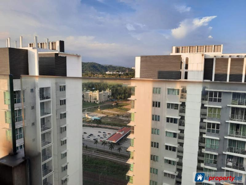 6 bedroom Condominium for sale in Seri Kembangan - image 13