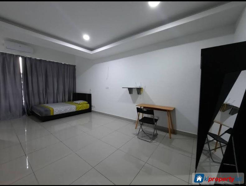 6 bedroom Condominium for sale in Seri Kembangan - image 23