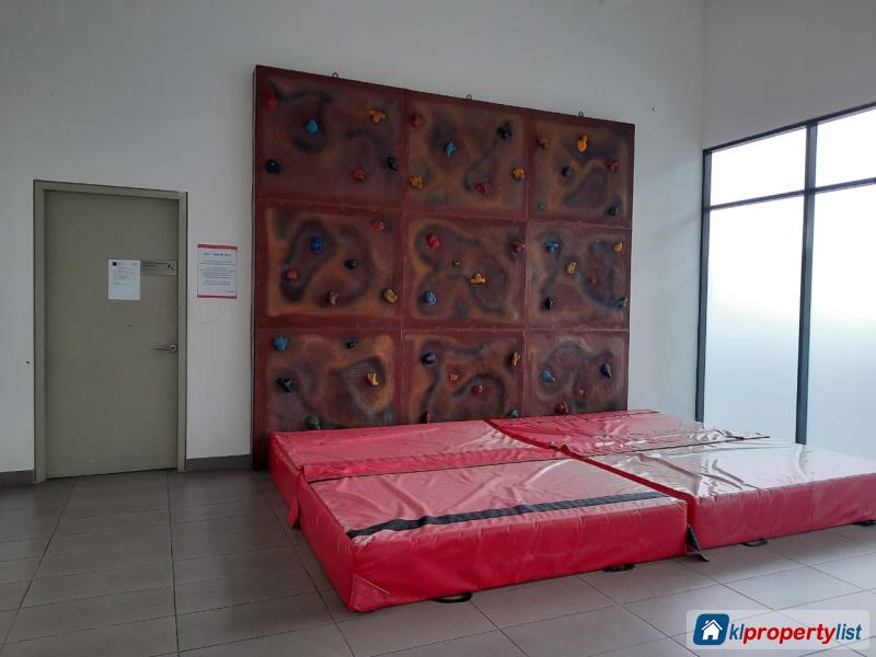 6 bedroom Condominium for sale in Seri Kembangan - image 3