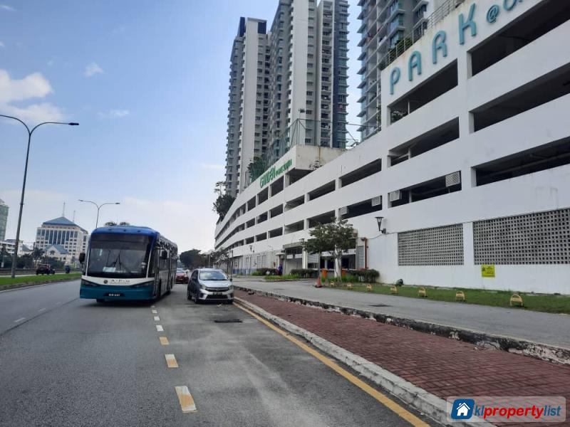 6 bedroom Condominium for sale in Seri Kembangan - image 4