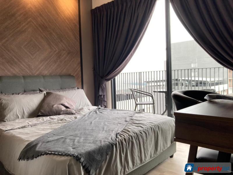 Room in condominium for rent in Kota Damansara - image 3