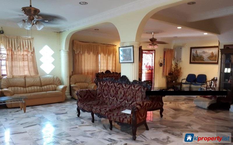 7 bedroom 2-sty Terrace/Link House for sale in Kajang in Selangor - image