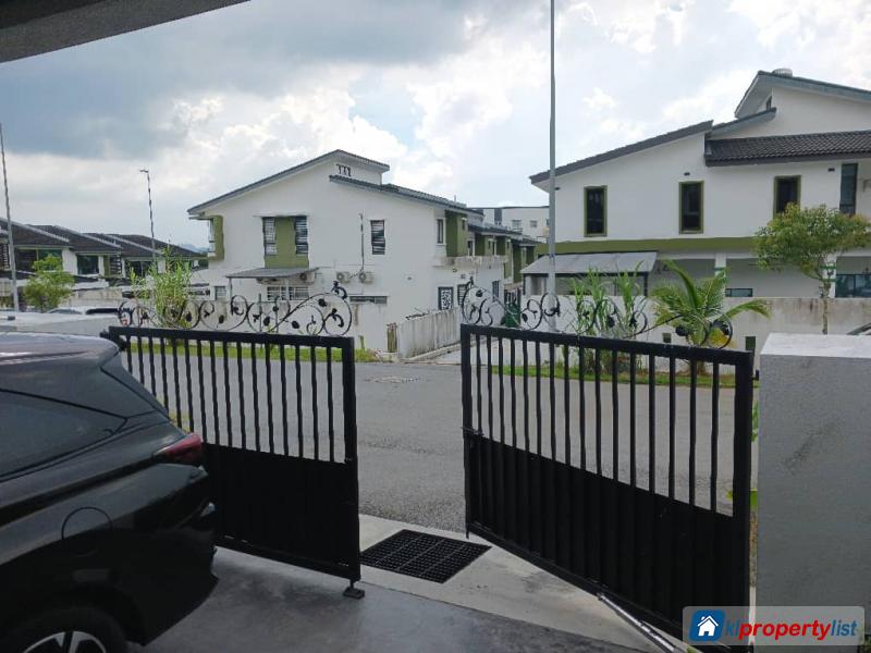 4 bedroom 2-sty Terrace/Link House for sale in Dengkil - image 2