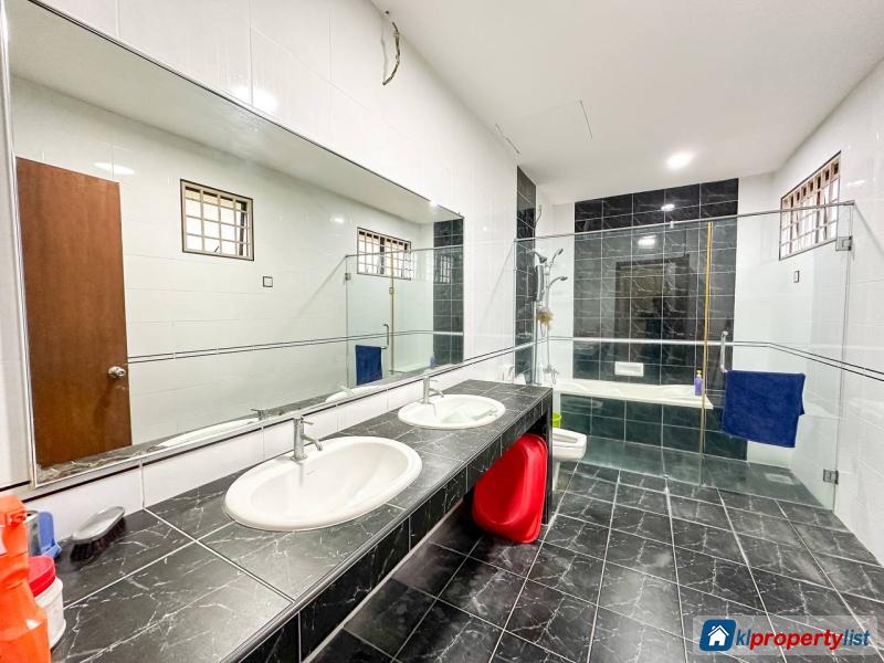 6 bedroom Semi-detached House for sale in Kajang - image 18
