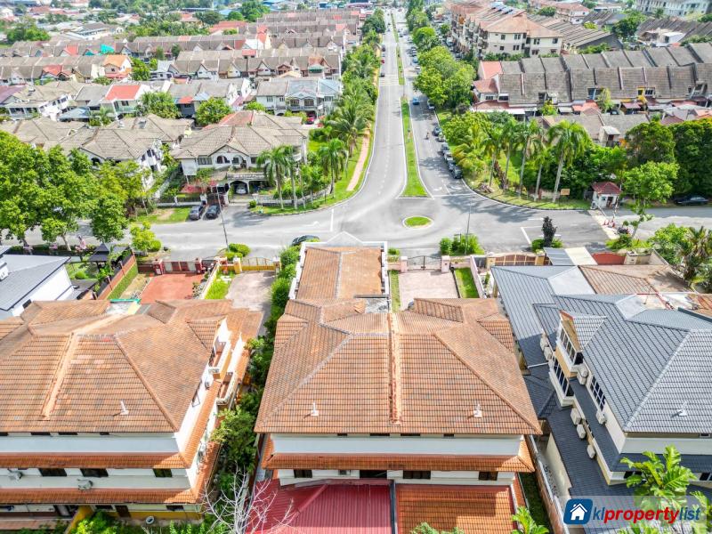 6 bedroom Semi-detached House for sale in Kajang