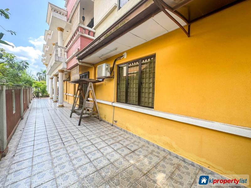 6 bedroom Semi-detached House for sale in Kajang in Malaysia