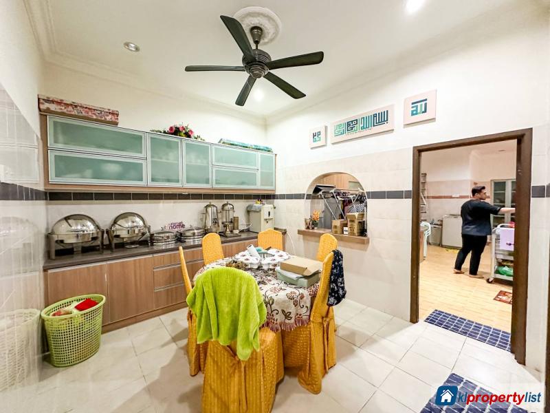 6 bedroom Semi-detached House for sale in Kajang in Malaysia - image