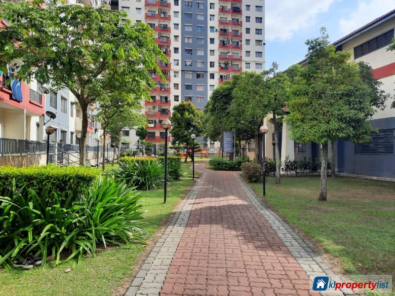 4 bedroom Apartment for sale in Seri Kembangan in Selangor - image