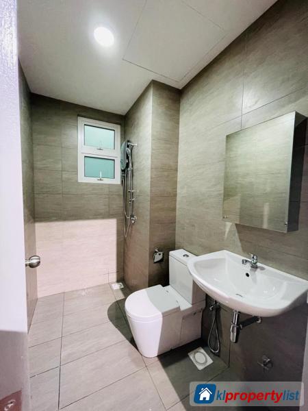 Room in condominium for rent in Titiwangsa - image 3