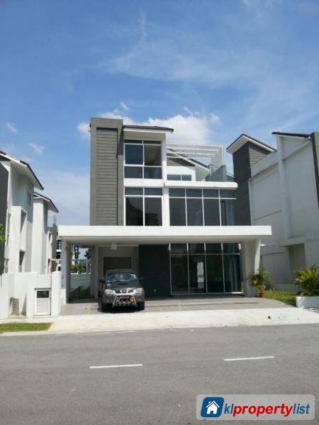 7 bedroom Lot Bungalow for sale in Shah Alam in Malaysia