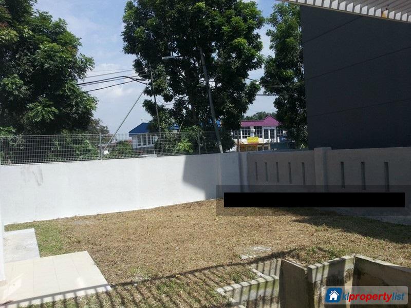 7 bedroom Lot Bungalow for sale in Shah Alam in Selangor - image