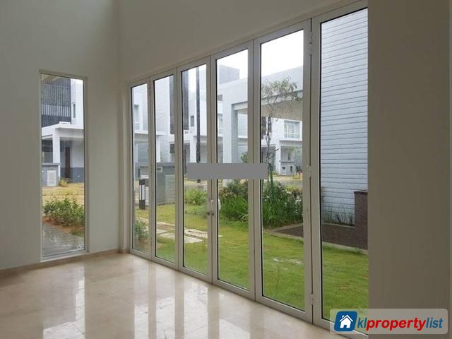 5 bedroom Zero-Lot Bungalow for sale in Cyberjaya in Selangor - image