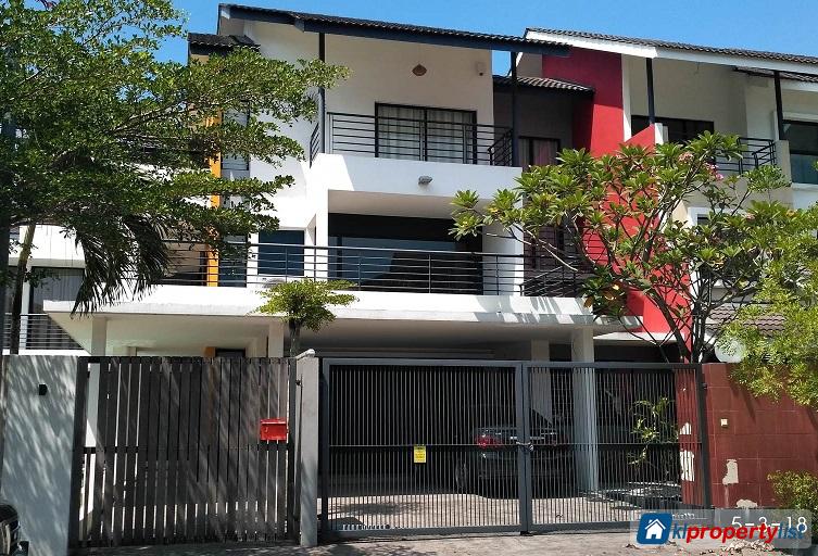 Pictures of 6 bedroom 3-sty Terrace/Link House for sale in Sungai Besi