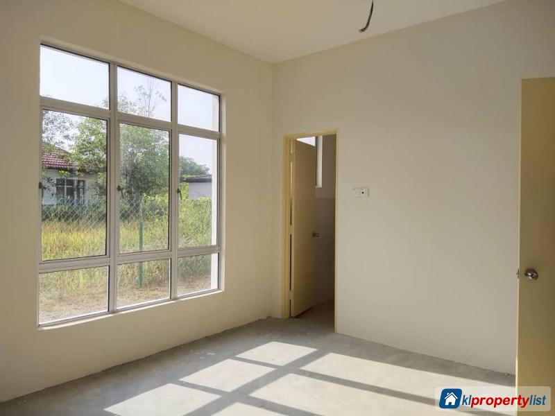 4 bedroom Bungalow for sale in Mantin - image 14