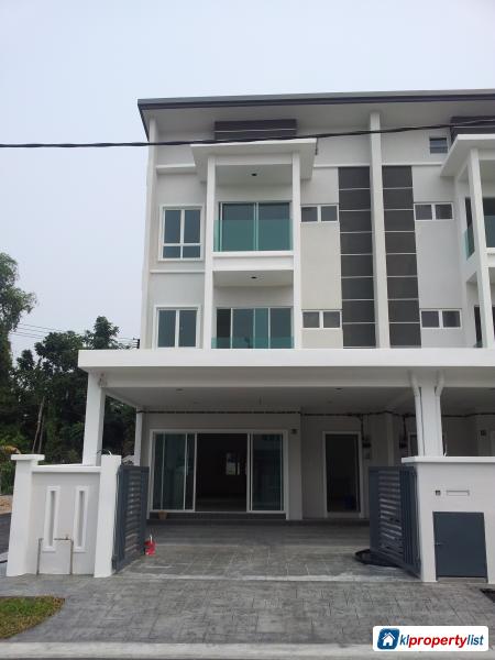 6 bedroom 3-sty Terrace/Link House for sale in Cheras - image 4