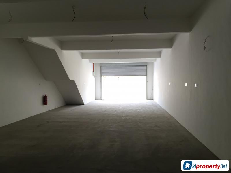 Shop-Office for sale in Pandan Jaya - image 2
