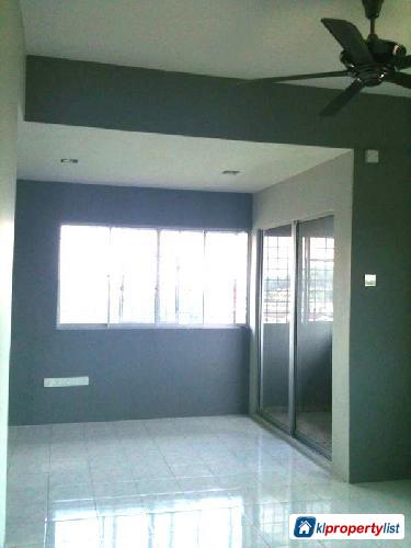 4 bedroom Apartment for sale in Cheras - image 2
