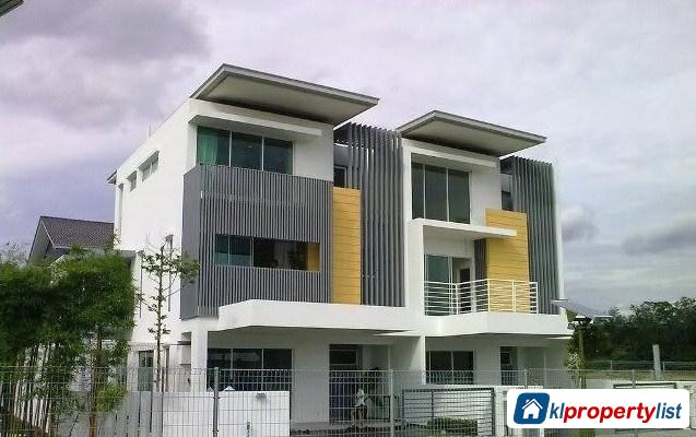 5 bedroom 2.5-sty Terrace/Link House for sale in Cheras - image 2