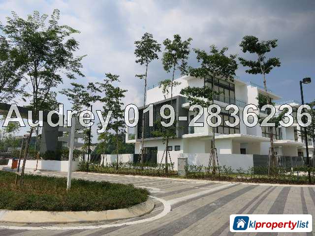 Picture of 5 bedroom Semi-detached House for sale in KL City
