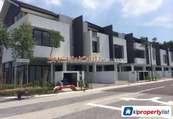 6 bedroom 3-sty Terrace/Link House for sale in Seri Kembangan - image 2