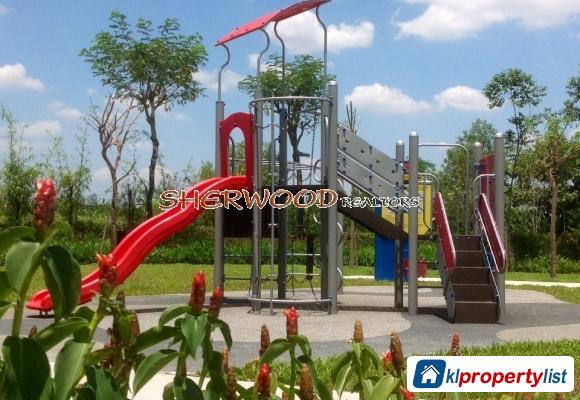 6 bedroom Townhouse for sale in Seri Kembangan in Selangor