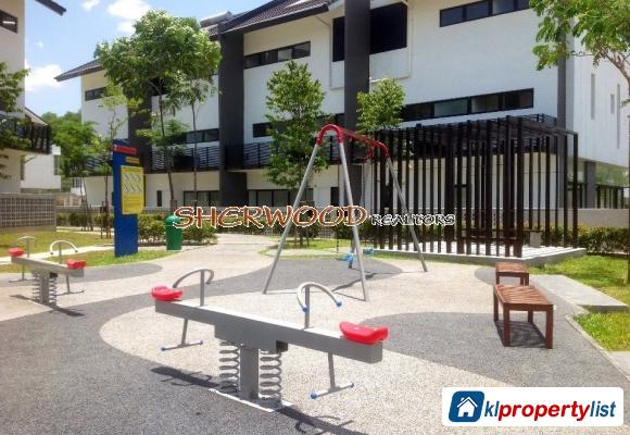Picture of 6 bedroom Townhouse for sale in Seri Kembangan in Selangor