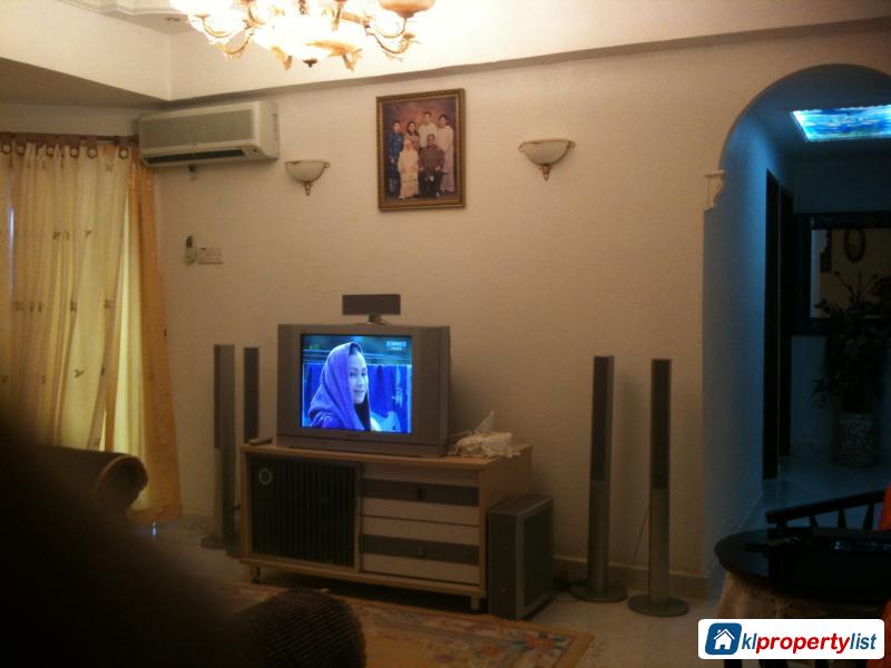 3 bedroom Apartment for sale in Teluk Kumbar - image 4