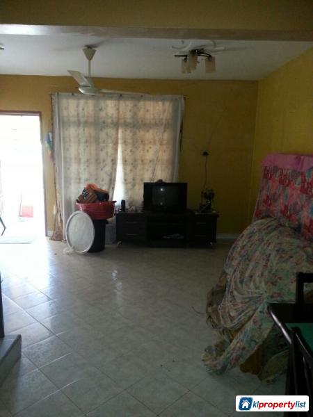3 bedroom 2-sty Terrace/Link House for sale in Johor Bahru - image 2