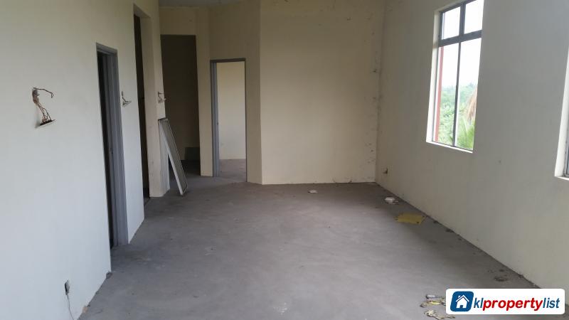 3 bedroom Flat for sale in Banting