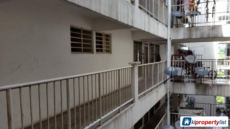 3 bedroom Apartment for sale in Banting