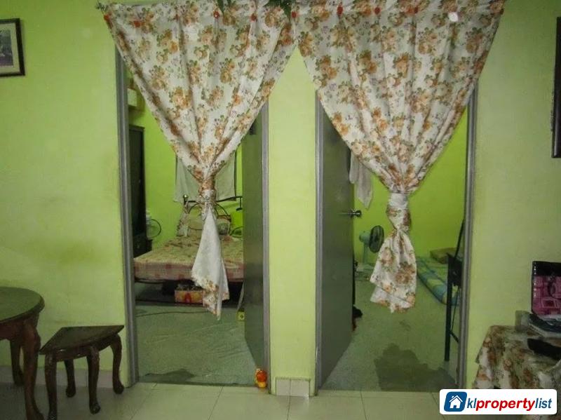 3 bedroom Apartment for sale in Banting