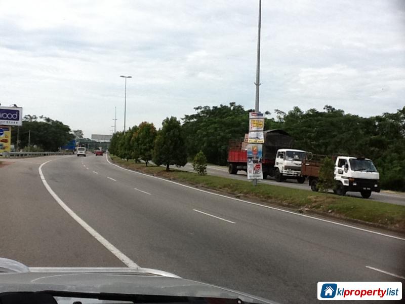 Shophouse for sale in Batu Berendam - image 2