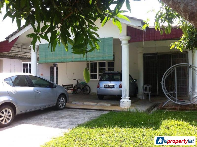 3 bedroom Bungalow for sale in Muar - image 1