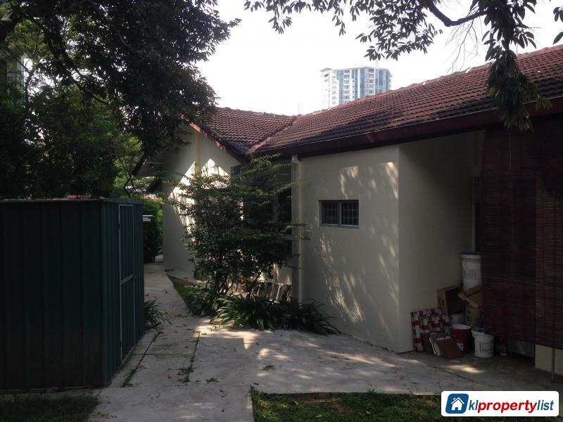 7 bedroom Bungalow for sale in Pandan Jaya - image 2