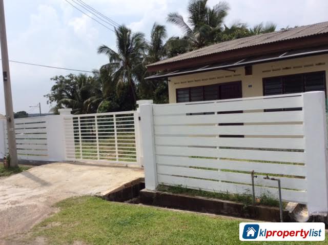 Pictures of 3 bedroom 1-sty Terrace/Link House for sale in Batu Berendam