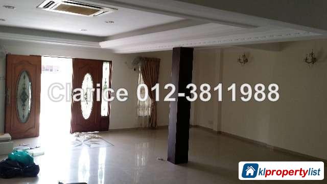 5 bedroom Semi-detached House for sale in Kota Damansara in Selangor