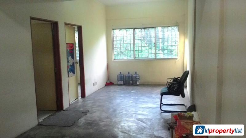 3 bedroom Apartment for sale in Seri Kembangan