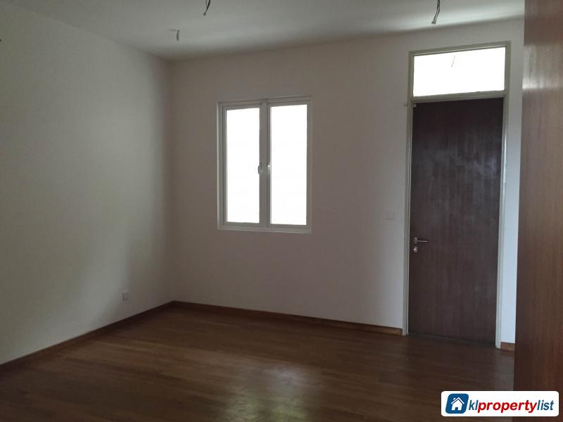 6 bedroom 4.5-sty Terrace/Link House for sale in Petaling Jaya - image 4