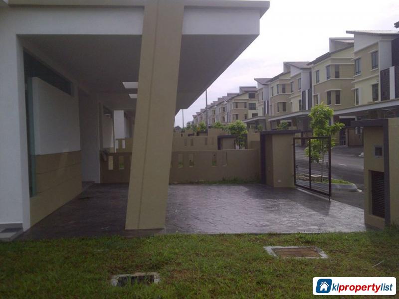 6 bedroom Semi-detached House for sale in Kajang - image 5
