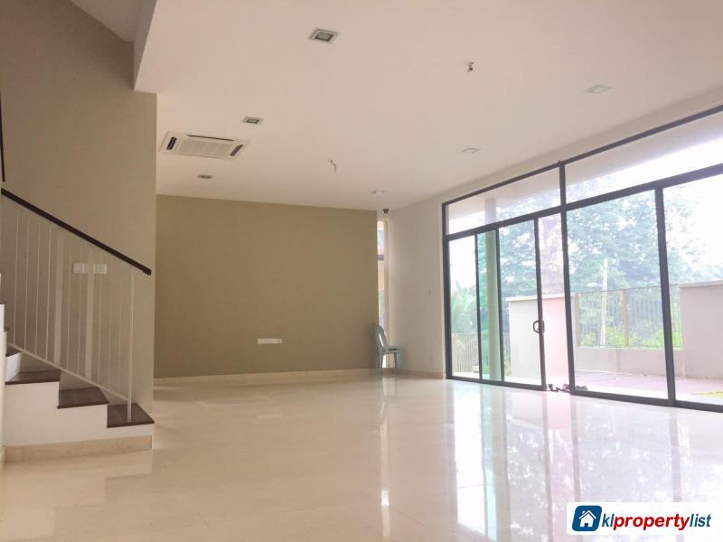 6 bedroom Semi-detached House for sale in Kajang - image 2