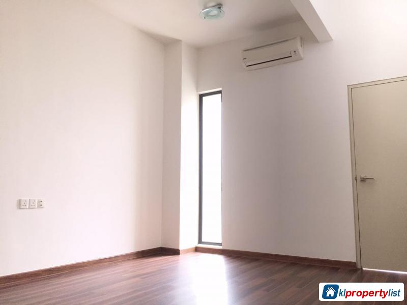 6 bedroom Semi-detached House for sale in Kajang - image 4