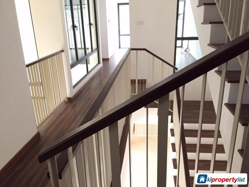 6 bedroom Semi-detached House for sale in Kajang - image 6