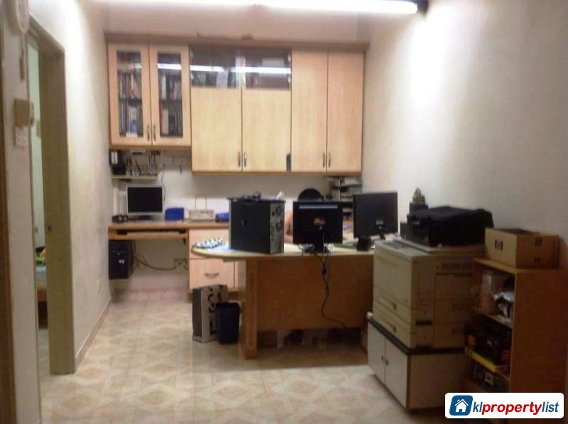 4 bedroom 2-sty Terrace/Link House for sale in Bandar Mahkota Cheras in Malaysia - image