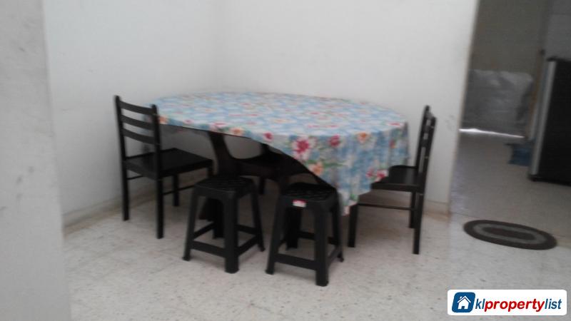1-sty Terrace/Link House for sale in Puchong - image 2