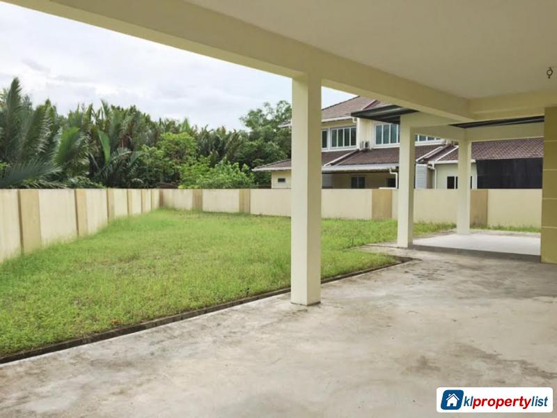 4 bedroom Semi-detached House for sale in Kuching - image 2