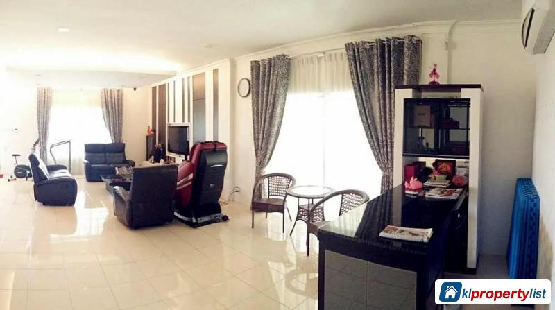 4 bedroom Semi-detached House for sale in Kuching - image 2